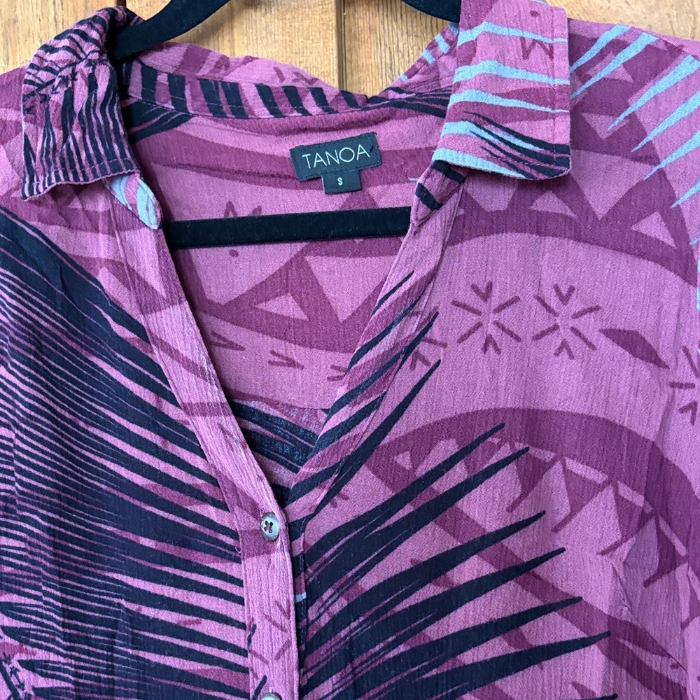 Boohoo Pink Tropical Print Button-Front Dress - Picture 4 of 6